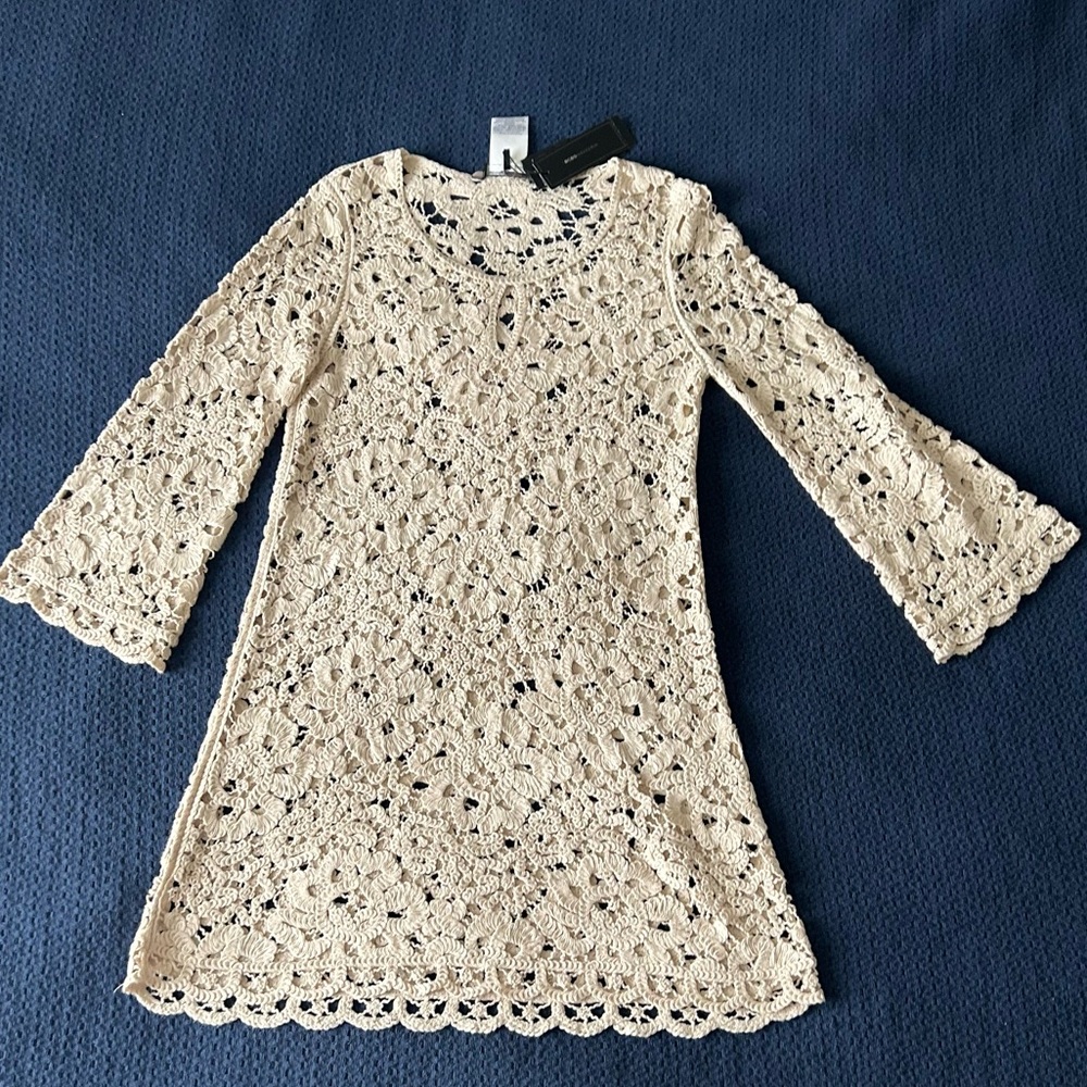 BCBGMaxazria size s color almond blsm women dress new with tags